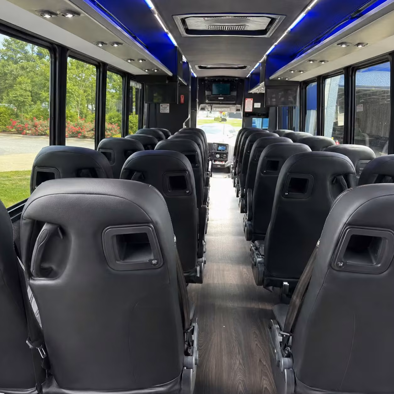 wilson 35 passenger minibus rental